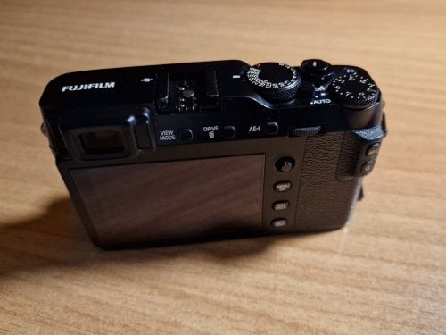 Περισσότερες πληροφορίες για "Fujifilm XE3"