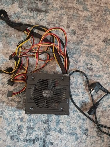 Περισσότερες πληροφορίες για "Cooler Master Elite 600W 230V - V3 (600W)"