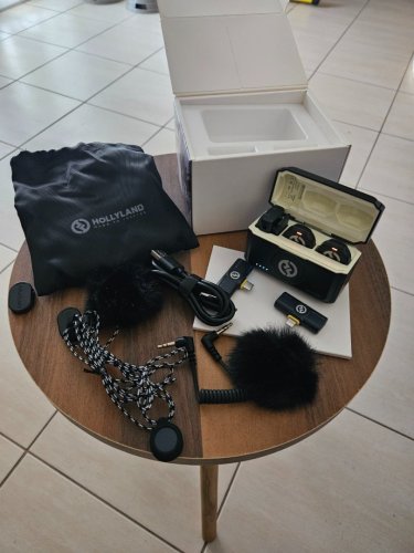Περισσότερες πληροφορίες για "Hollyland Lark M2 Combo dual wireless lavalier microphone with USB-C and Lightning plugs"