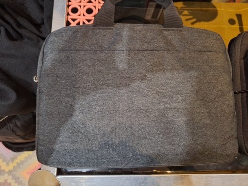 Περισσότερες πληροφορίες για "2 τσάντες laptop-tablet 13 έως 14 ιντζών τιμή και για τις 2"