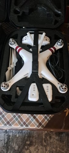 Περισσότερες πληροφορίες για "DJI Phantom 3 Professional"