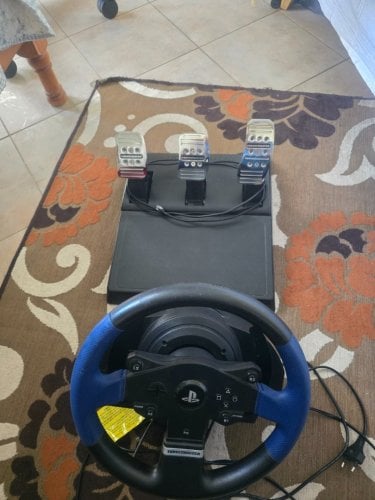Περισσότερες πληροφορίες για "Τιμονιερα thrustmaster t150 rs pro"