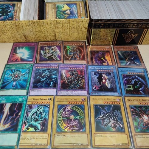 Περισσότερες πληροφορίες για "Yu-Gi-Oh! - Χρυσές (Holo) και Common Κάρτες Mεμονωμένες/Bulk"