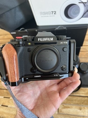 Περισσότερες πληροφορίες για "FUJIFILM XT-5 , XF27, XF16-55, XF80"