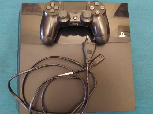Περισσότερες πληροφορίες για "PS4 Slim"