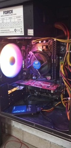 Περισσότερες πληροφορίες για "MSI H110M PRO-D/i5 6500/16gb ddr4 2400/patriot 240/force 600 psu/aerocool cs107/radeon 5450 1gb gpu"