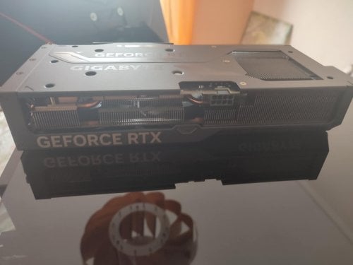 Περισσότερες πληροφορίες για "Gigabyte GeForce RTX 4070 WINDFORCE 12G"