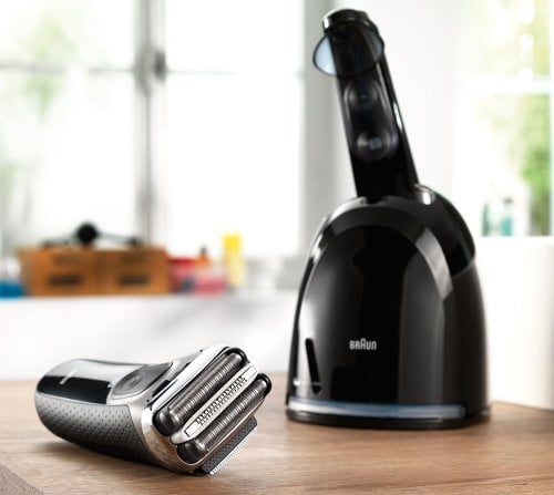 Περισσότερες πληροφορίες για "Braun 3050 cc ξυριστικη με σύστημα καθαρισμου"