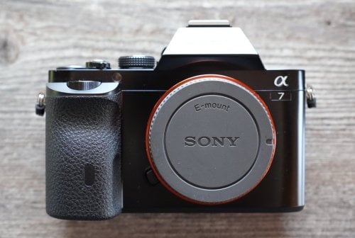 Περισσότερες πληροφορίες για "Sony A7"