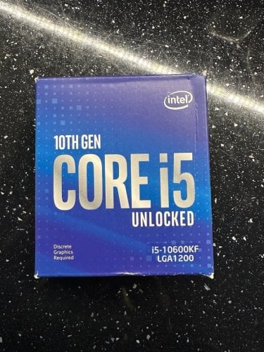 Περισσότερες πληροφορίες για "Intel Core i5-10600KF 4.1GHz Επεξεργαστής 6 Πυρήνων για Socket 1200 σε Κουτί ΚΑΙΝΟΥΡΙΟΣ ΣΦΡΑΓΙΣΜΕΝΟΣ"