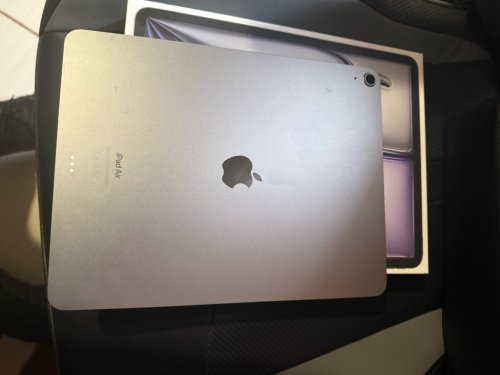 Περισσότερες πληροφορίες για "Apple iPad Air 2024 (5G/256 GB/M2/8 GB/iPadOS 17)"
