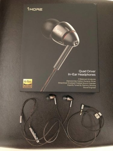Περισσότερες πληροφορίες για "1More Quad Driver In Ear Headphones Black (Μαύρο)"