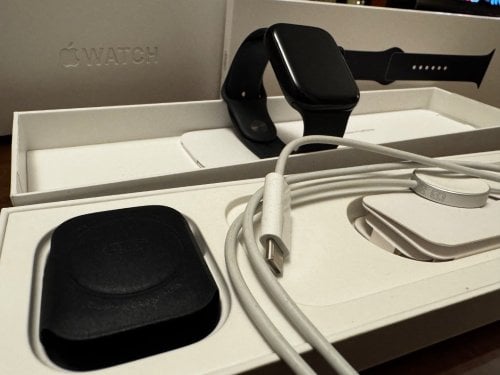 Περισσότερες πληροφορίες για "Apple Watch Series 8 (45mm/Μαύρο/Αλουμίνιο)"