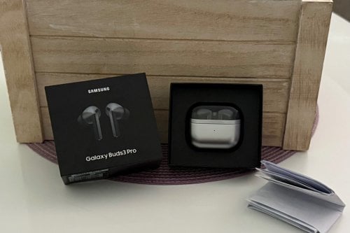 Περισσότερες πληροφορίες για "Samsung Galaxy Buds3 Pro (Ασημί)"
