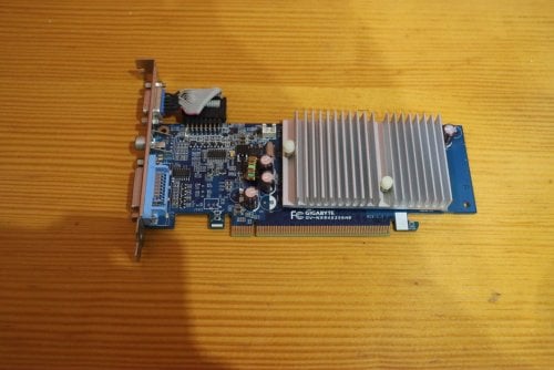 Περισσότερες πληροφορίες για "geforce 8400 gs"