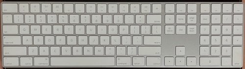 Περισσότερες πληροφορίες για "Apple Keyboard with Numeric Pad"