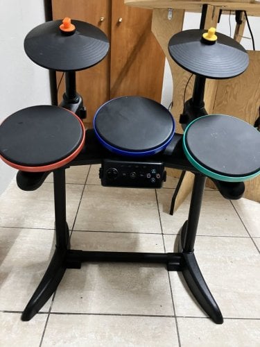 Περισσότερες πληροφορίες για "Guitar Hero Band Ps2"
