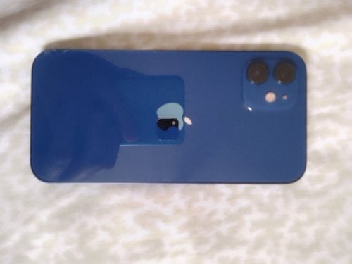 Περισσότερες πληροφορίες για "iPhone 12 256gb 100% υγεία μπαταρίας με 3 θήκες δώρο"