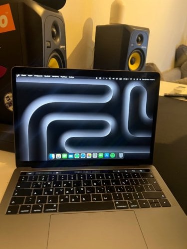 Περισσότερες πληροφορίες για "MacBook Pro 13inch 2018 i5 touchbar"
