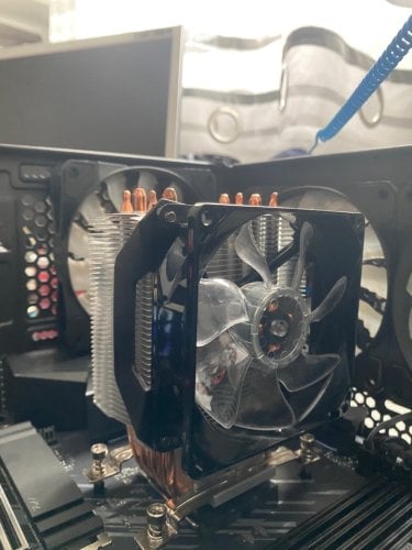 Περισσότερες πληροφορίες για "Cooler Master Hyper H410R (9,2cm/29,4dB/Μαύρο)"