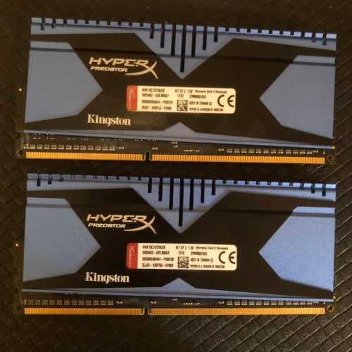 Περισσότερες πληροφορίες για "HyperX Predator - 8GB Kit*(2x4GB) - DDR3 1866MT/s CL10 DIMM"