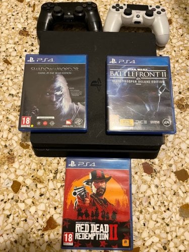 Περισσότερες πληροφορίες για "PlayStation 4 1TB + 3 παιχνιδια"