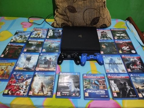 Περισσότερες πληροφορίες για "Sony PS4 Pro 1TB"