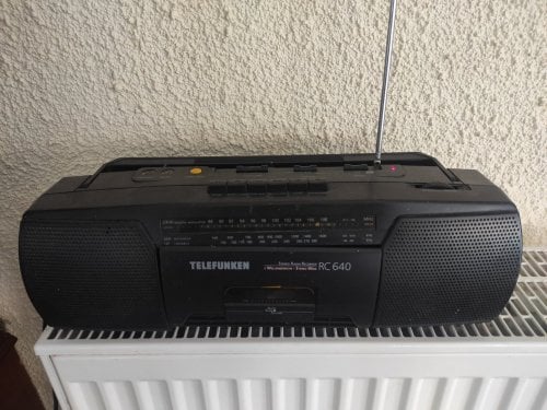 Περισσότερες πληροφορίες για "VINTAGE Stereo radio recorder TELEFUNKEN"