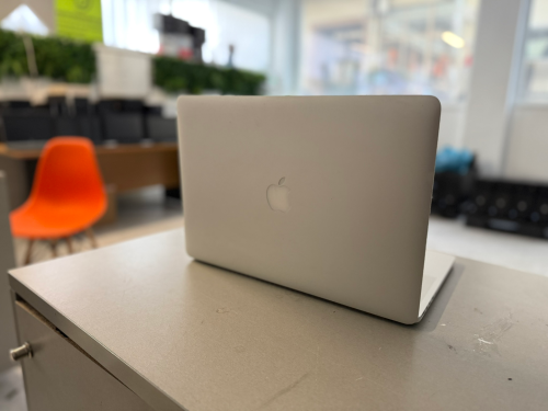 Περισσότερες πληροφορίες για "Apple MacBook Pro A1398"