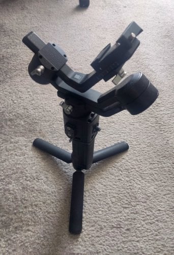 Περισσότερες πληροφορίες για "DJI Ronin sc more combo gimbal"