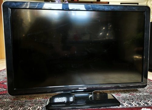 Περισσότερες πληροφορίες για "PHILIPS 42PFL5604H 42'' LCD TV"