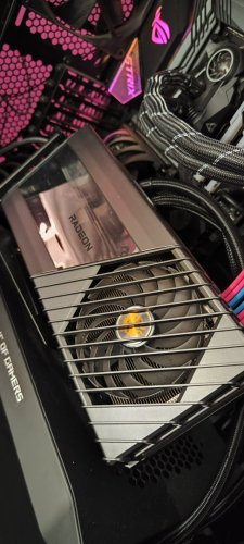 Περισσότερες πληροφορίες για "Sapphire TOXIC Radeon RX 6900 XT Limited Edition"