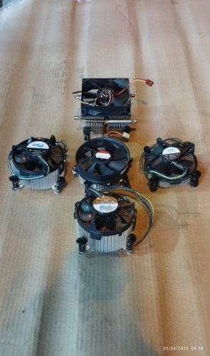 Περισσότερες πληροφορίες για "Ψήκτρες CPU AM4 και intel"