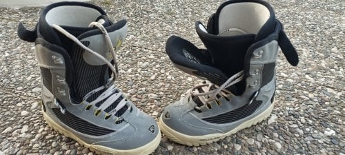 Περισσότερες πληροφορίες για "ΜΠΟΤΕΣ SNOWBOARD ROSSIGNOL/ΜΕΣΙΝΕΖΑ GARDENA / ΣΟΜΠΑ ΠΕΤΡΕΛΑΙΟΥ ALFATHERM"