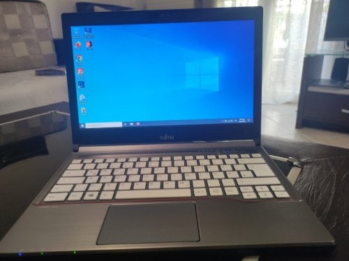 Περισσότερες πληροφορίες για "Laptop i5 6300u"