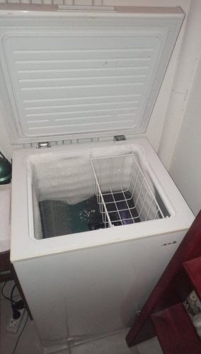 Περισσότερες πληροφορίες για "Καταψύκτης Arielli 85 x 54.5 x 49.5 cm -- 70 €"