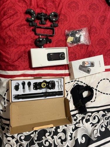 Περισσότερες πληροφορίες για "Insta 360 x3"