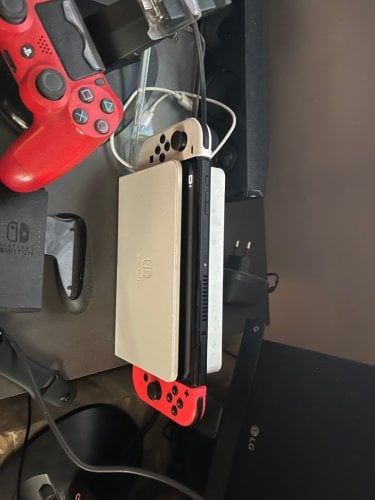 Περισσότερες πληροφορίες για "Nintendo Switch OLED"