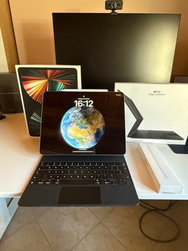 Περισσότερες πληροφορίες για "iPad Pro 12,9 M1 128gb WiFi 5th gen και Magic Keyboard και Apple Pencil 2"