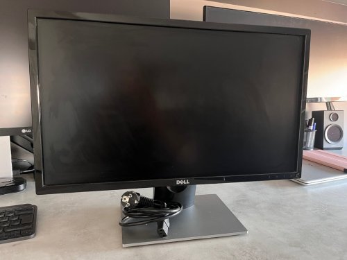 Περισσότερες πληροφορίες για "Dell Monitor 23" / Πολυμηχάνημα HP / Λουράκι SPIGEN 22mm, κλπ"
