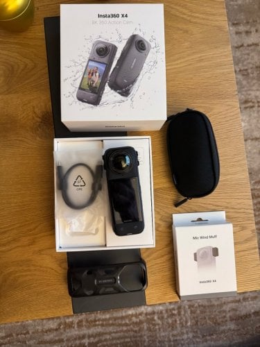 Περισσότερες πληροφορίες για "Insta360 x4"