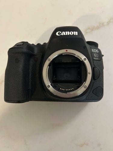 Περισσότερες πληροφορίες για "Canon EOS 6D Mark IΙ + 85/1.8 + 28/2.8 IS"