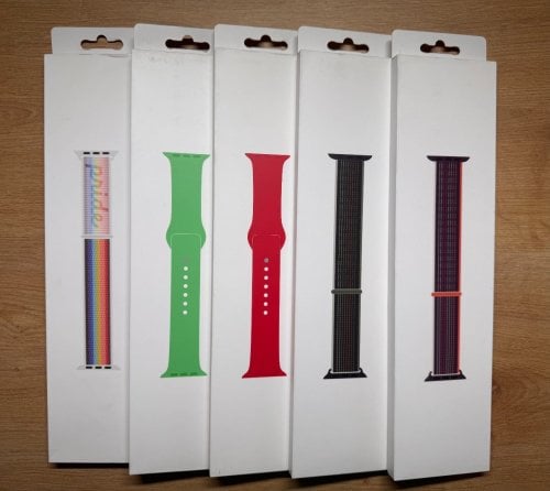 Περισσότερες πληροφορίες για "Apple Watch λουράκια"