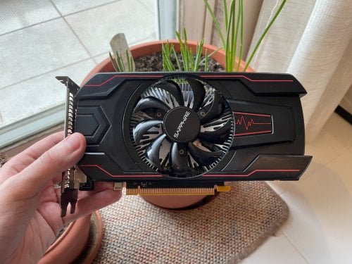 Περισσότερες πληροφορίες για "Sapphire RX 560 2GB – Αλλαγμένη Πάστα / Άριστη Κατάσταση"