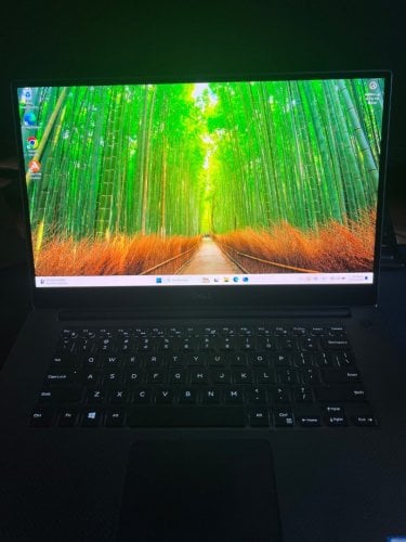 Περισσότερες πληροφορίες για "Dell XPS 7590 15" | i7 9750 | GTX 1650 | 32GB DDR4 | 1TB"