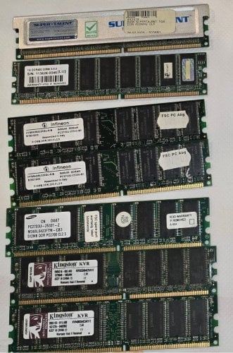 Περισσότερες πληροφορίες για "DDR DIMM PC2700 1G & 512MB mix"