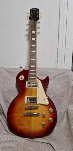 Περισσότερες πληροφορίες για "Epiphone Les Paul Standard Sunburst"