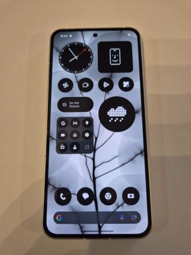 Περισσότερες πληροφορίες για "Nothing Phone 2 (12/256) White | Αψεγάδιαστο!"