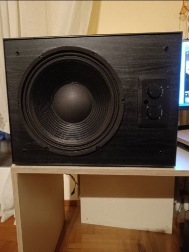 Περισσότερες πληροφορίες για "Subwoofer 12" JWS 200W RMS με χειριστηριο"