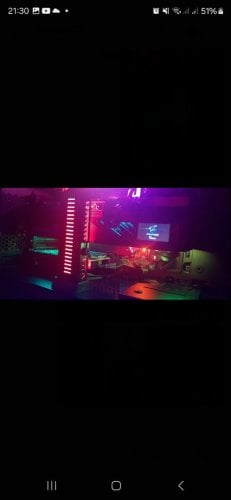 Περισσότερες πληροφορίες για "Gigabyte AORUS GeForce RTX 3090 MASTER 24G"